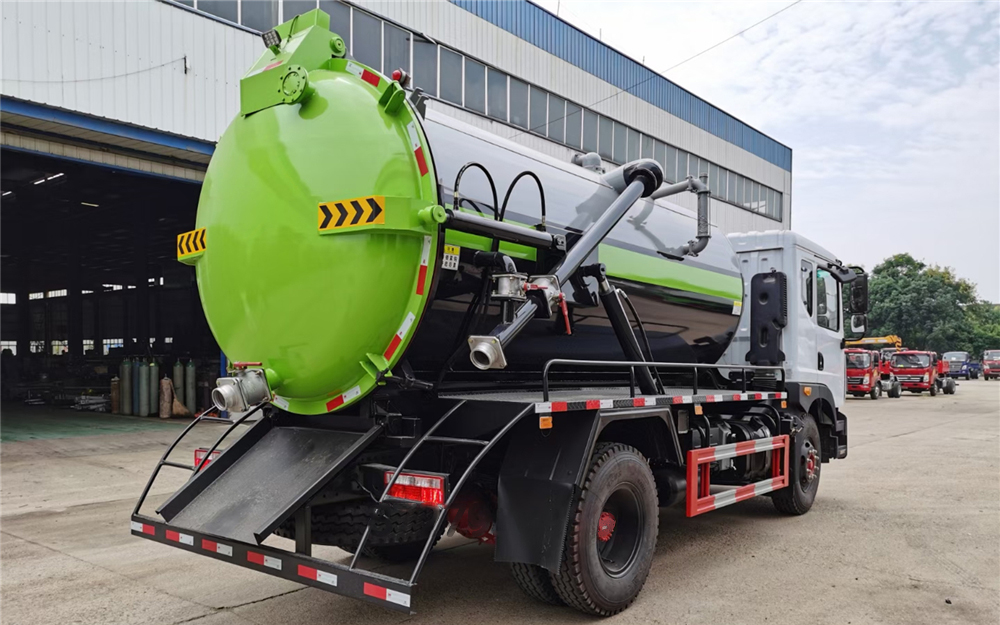 mmexport1599998603660